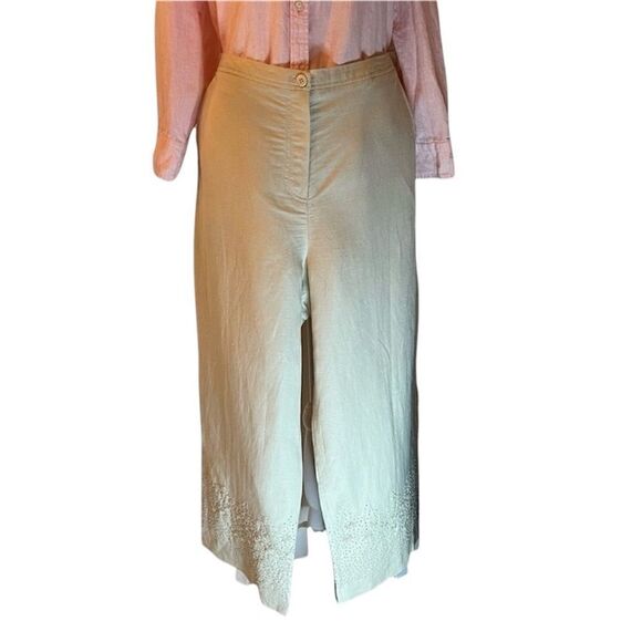 Larry Levine NWT linen lined cropped pants beautiful embroidery at the hem - Picture 2 of 13